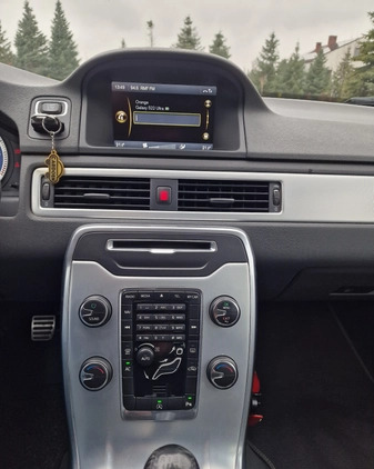 Volvo V70 cena 35900 przebieg: 166000, rok produkcji 2013 z Pleszew małe 379
